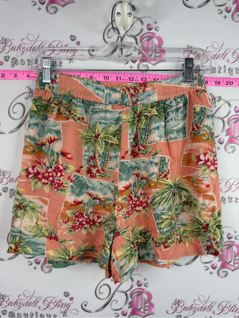 American Eagle Outfitters shorts postcard patch Peach Tropical Print Shorts